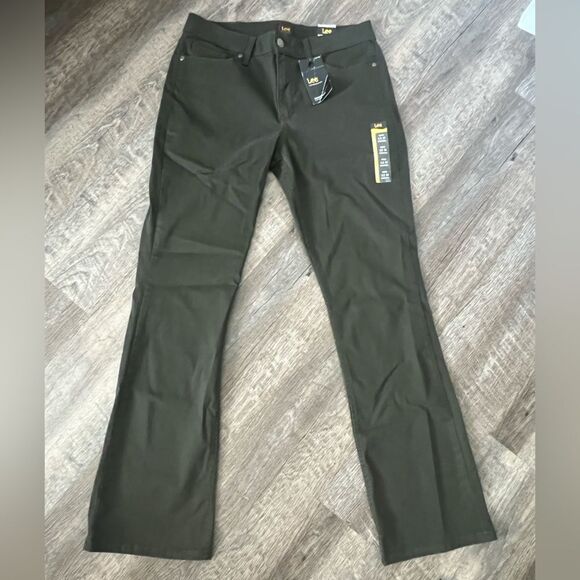 Lee Legendary Mid Rise Bootcut Jean-Size 12 - Picture 1 of 7